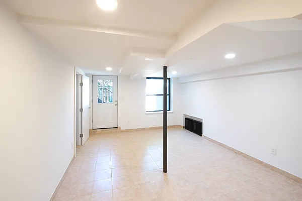 Rented by Tyler Vincent Real Estate Inc | media 15