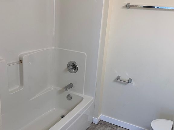 5th image of 1518 119th St Unit 202