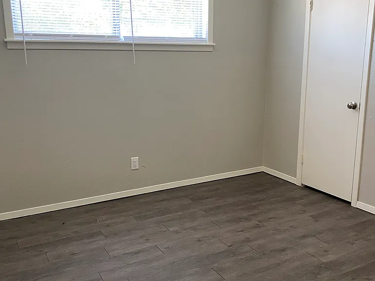 2241 W Burton Rd #87 — Photo 4