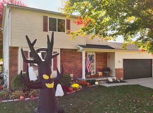 1023 King James Ct, Vassar, MI 48768