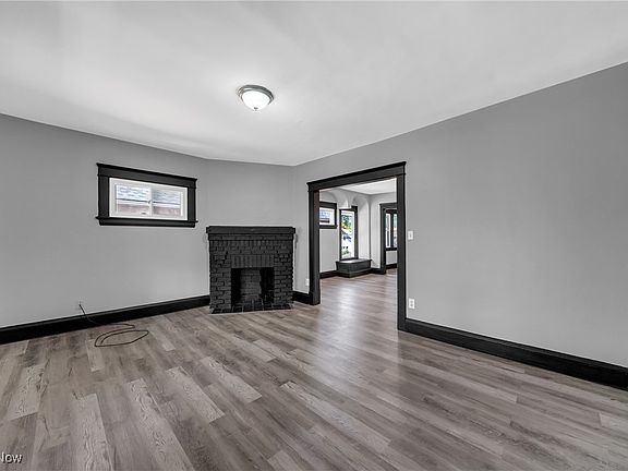5th image of 14405 Idarose Ave
