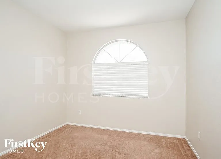 8136 Kokoma Dr — Photo 12