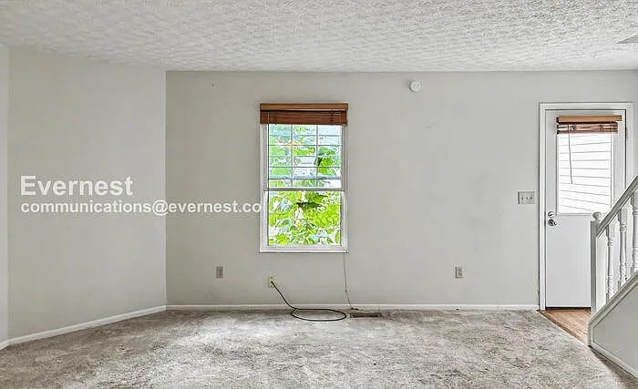 1268 Michigan Ave — Photo 10