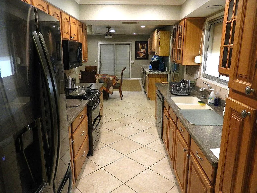 12915 W Prospect Dr — Photo 3