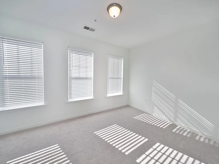 256 Bluemont Branch Ter SE — Photo 53