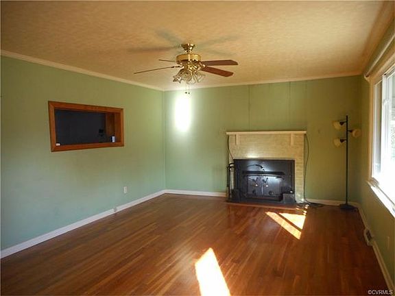 2nd image of 225 Byrd St