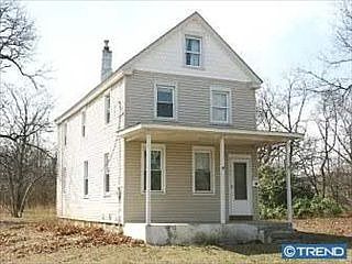 2nd image of 12 Creek Rd