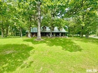 9596 Fox Hunters Rd, Benton, IL 62812
