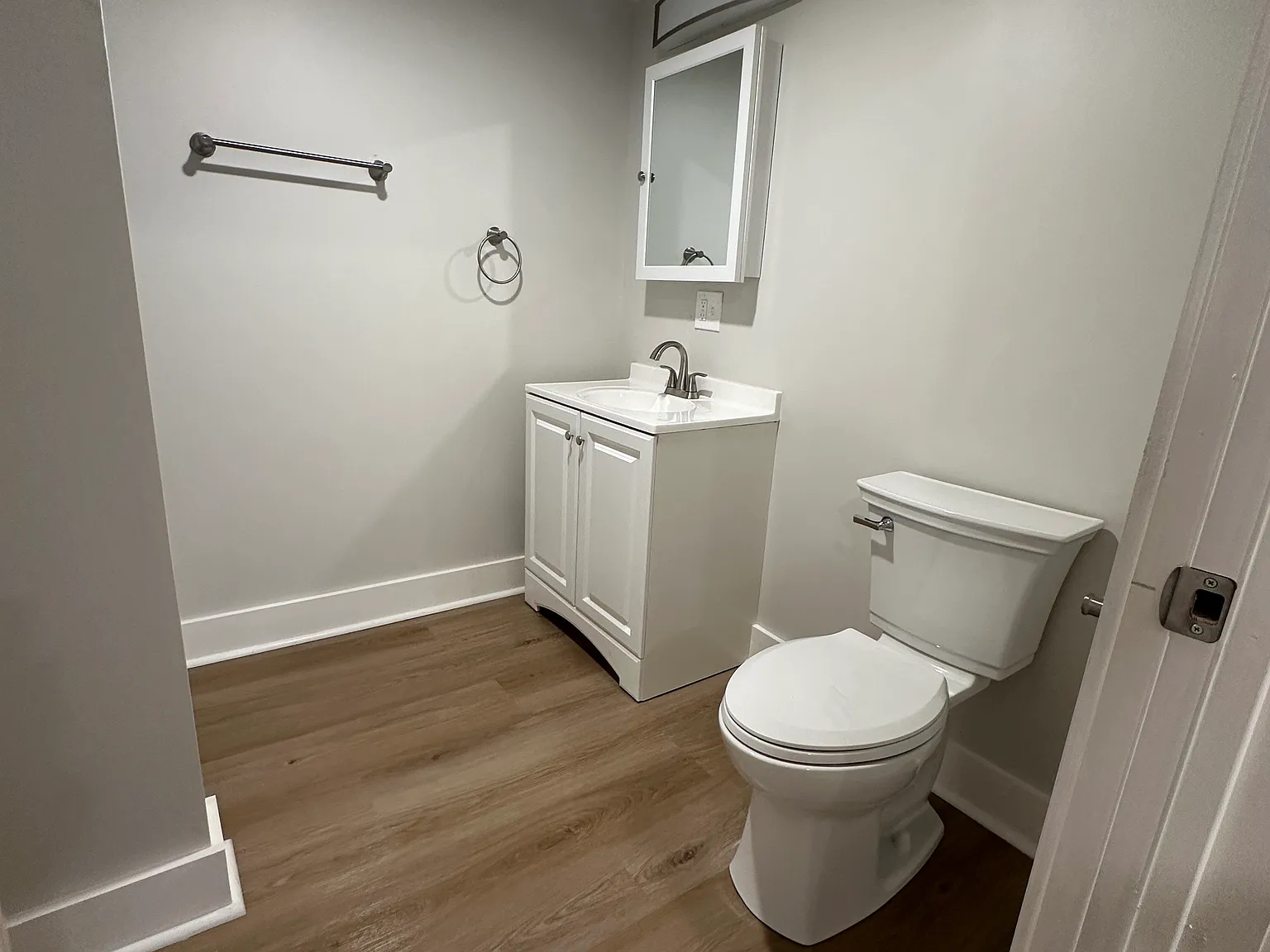 1 bed, 400 sqft, $950 — Photo 4