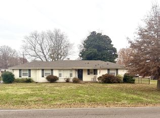195 Maxwell Dr, Clarksville, TN 37043