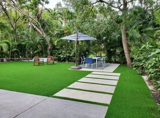 77 NE 43rd St, Miami, FL 33137
