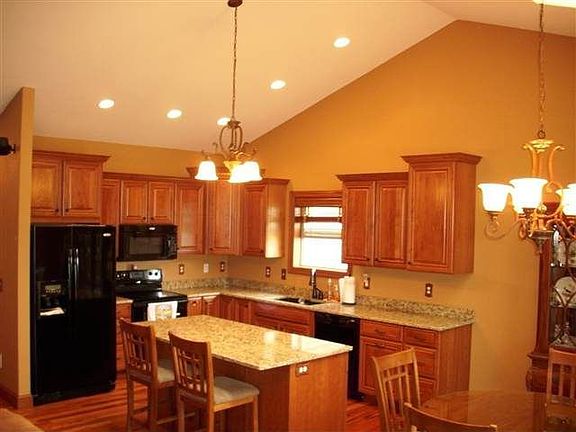 3rd image of 1790 Stone Creek Cir