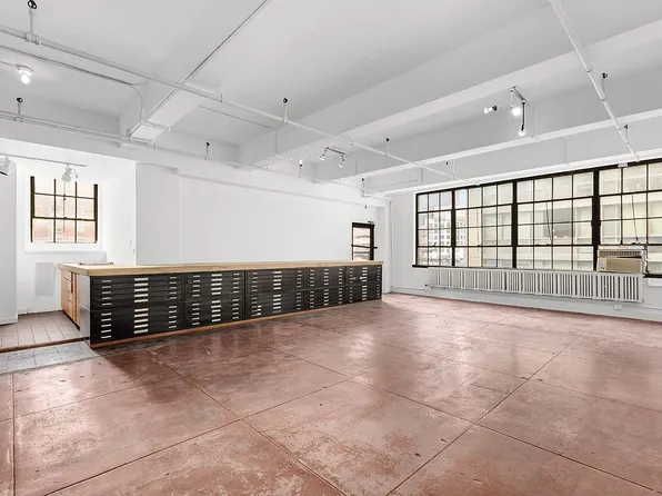 361 W 36th St #6THFLOOR, New York, NY 10018