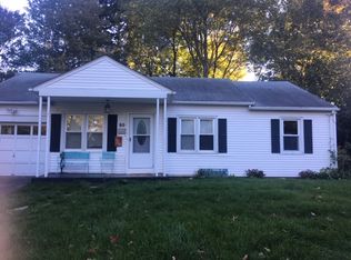 80 Sutton Dr E, Stamford, CT 06906