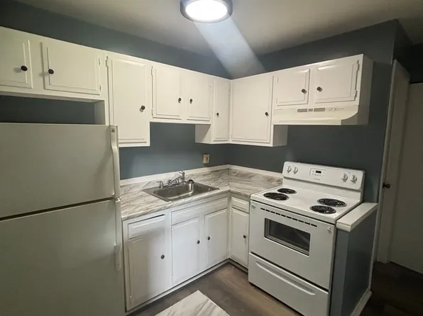 15412 Maple Park Drive, 15412 Maple Park Dr APT 4, Maple Heights, OH 44137
