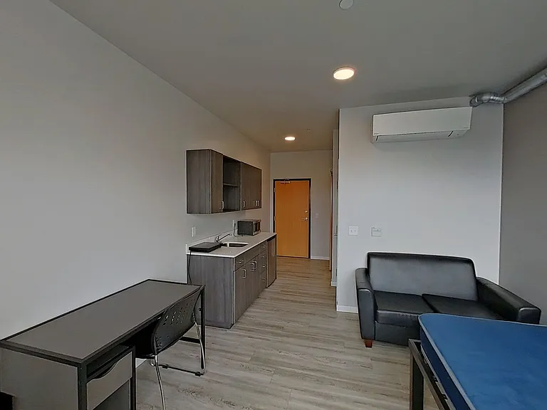 Ferry Street Flats - Modern Studios and Lofted units right by campus! — Photo 38