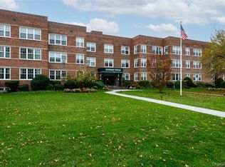 366 Stewart Ave APT B1, Garden City, NY