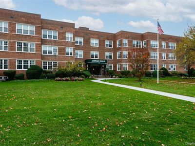 366 Stewart Avenue #B1, Garden City, NY, 11530