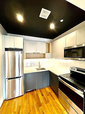1st image of 389 Sumpter St APT 3A