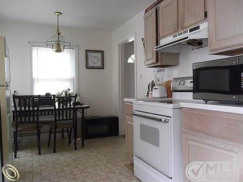 Roslyn and Wayburn 031.JPG