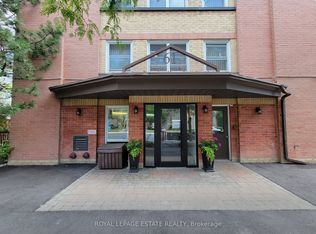 61 Main St #105, Toronto, ON M4E 2V6