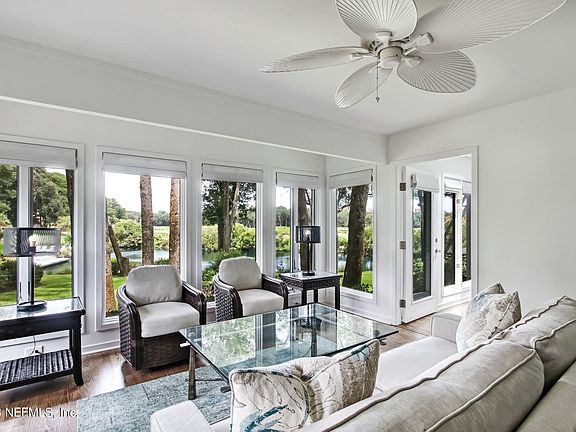 5th image of 2408 BOXWOOD Lane #2408