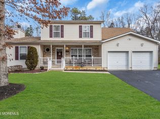 880 Wright Debow Rd, Jackson, NJ 08527