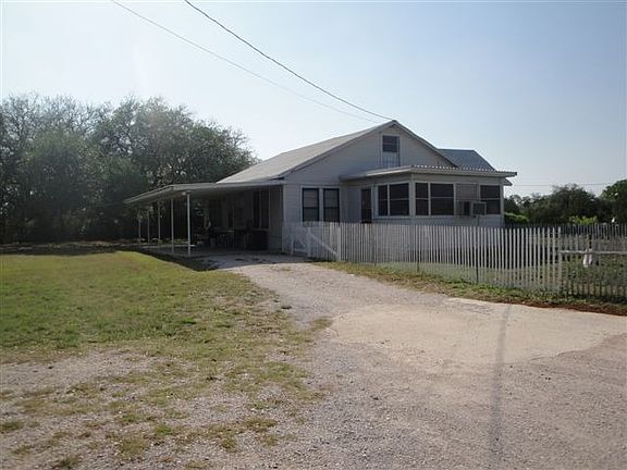 2nd image of 411 Hilltop Dr