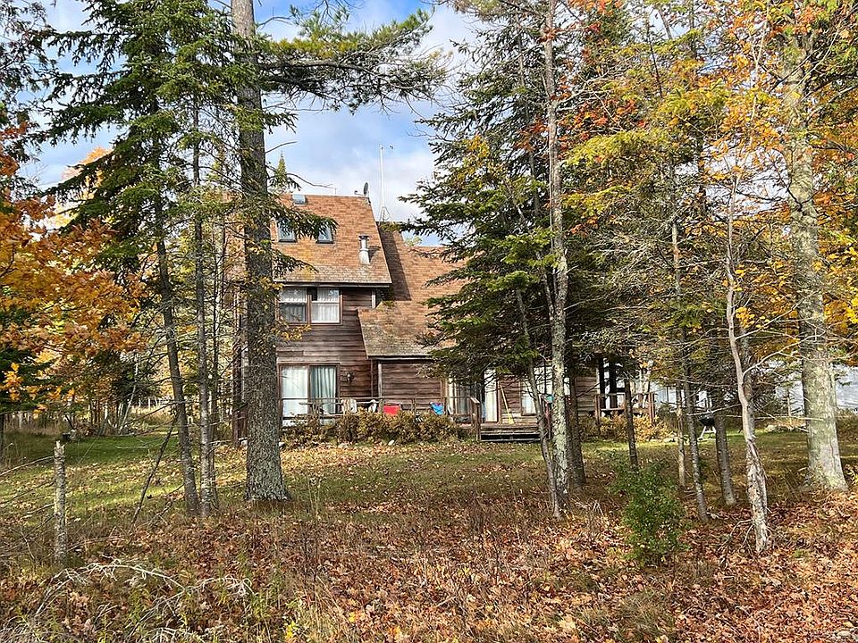 1st image of 266 Hemlock Dr