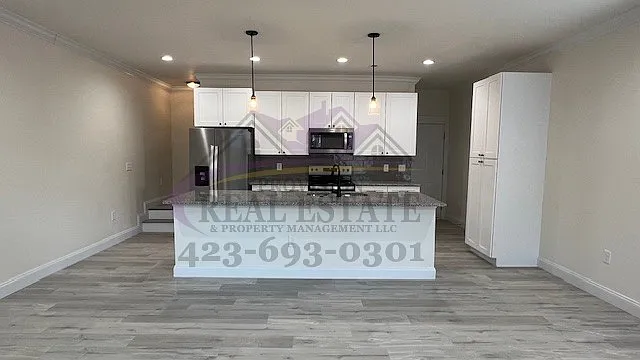 New Construction! 3 bed/2.5 bath Townhouse — Photo 3