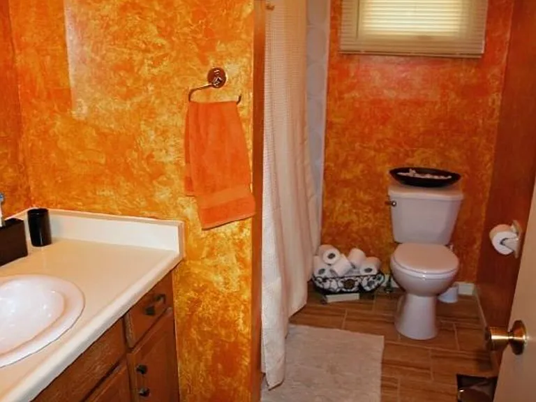 186 Limpert Ave #2 — Photo 9