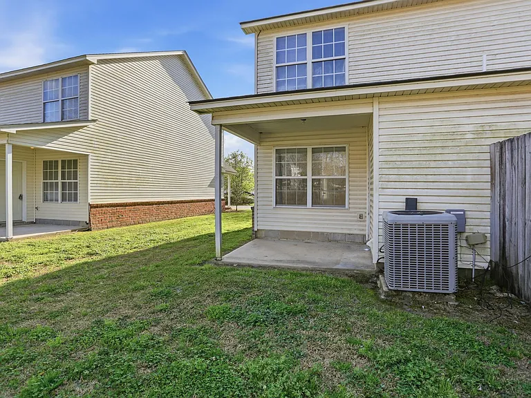 4060 Cedars Pkwy #C — Photo 9