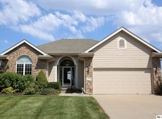 17336 Edna St, Omaha, NE 68136