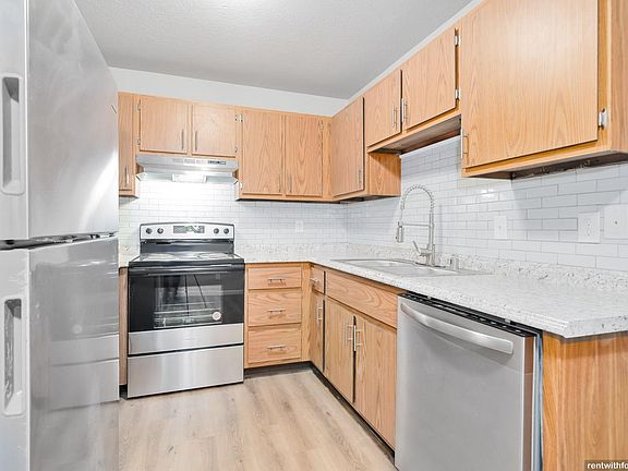 4th image of 200 Southtowne Dr #314