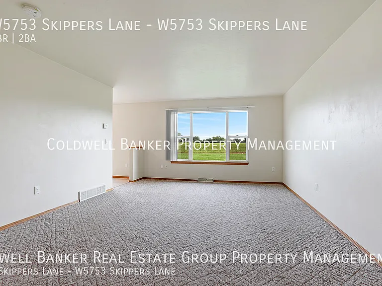 W5753 Skippers Ln — Photo 3