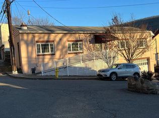 15 N Hoffman Blvd, Ashland, PA 17921