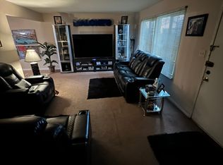 8891 Salmon Falls Dr APT B, Sacramento, CA 95826