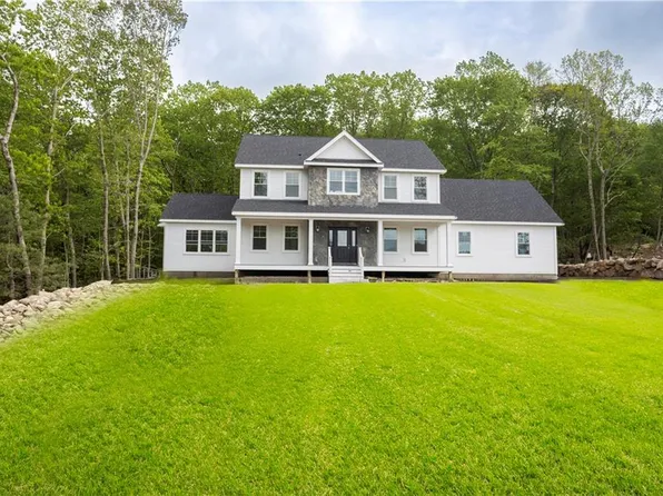 36 Forest Ln, East Greenwich, RI 02818