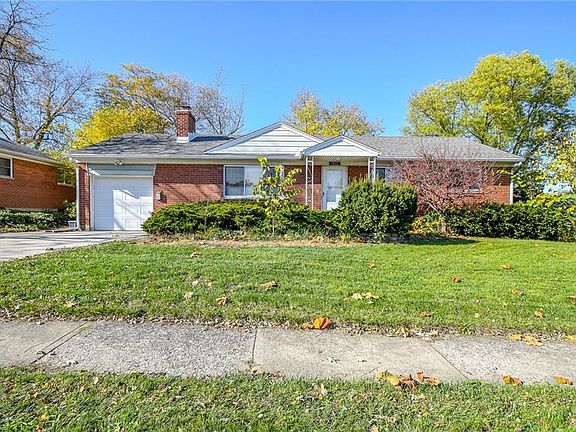 3rd image of 3807 Benfield Dr