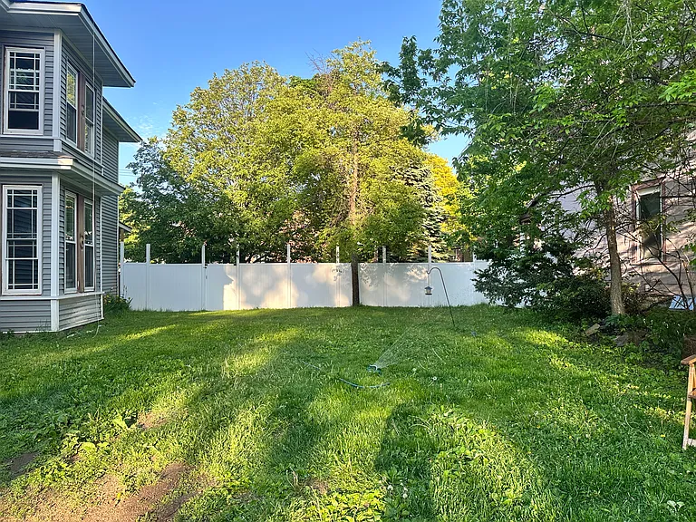 1019 White Bear Ave N #1 — Photo 3
