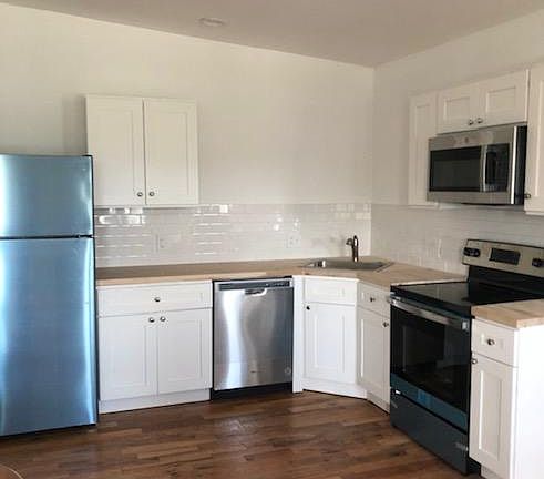 Apartment 1 Kitchen