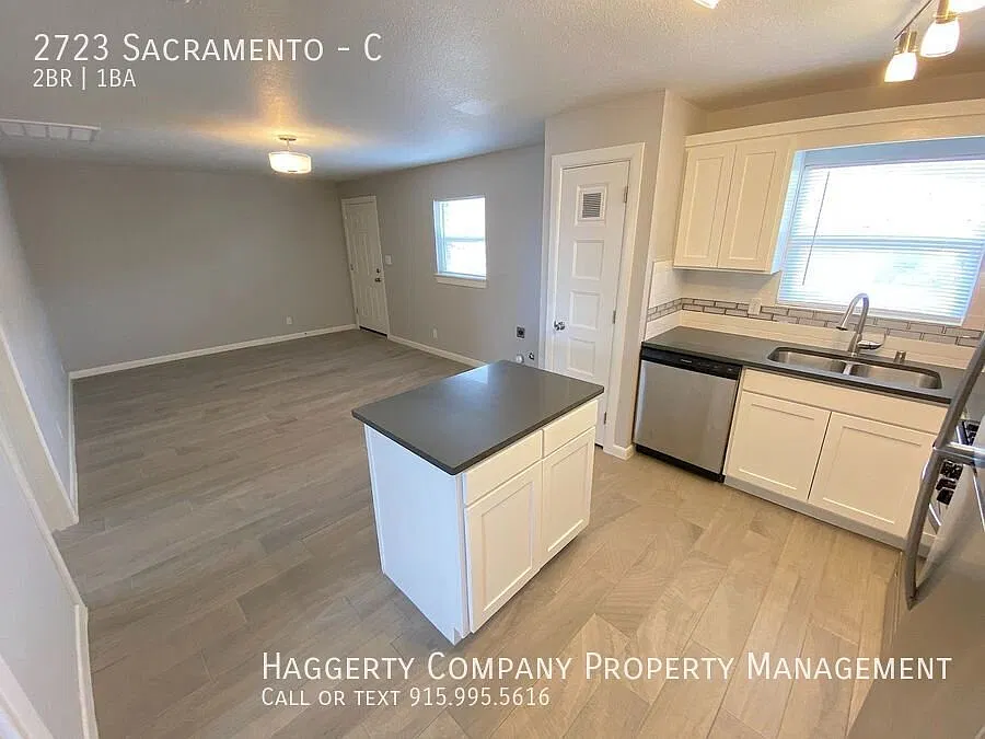 2bed/1 bath Refrig A/C — Photo 4