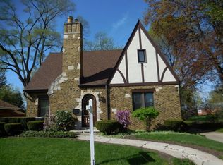 150 Ardmore Rd, Des Plaines, IL 60016