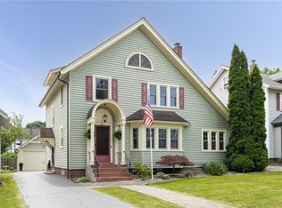 91 Hurstbourne Rd, Rochester, NY 14609