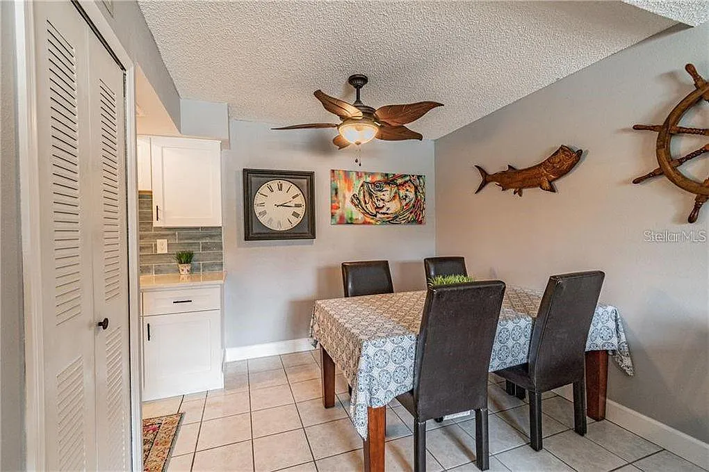 2 bed, 1.5 bath, 853 sqft, $1,750 — Photo 4