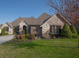 1311 Eaglegate Pkwy, Springfield, MO 65804