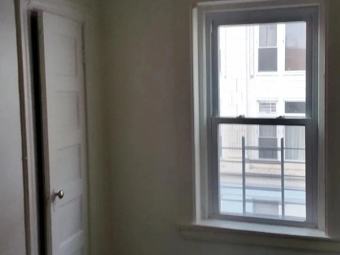 3 bed, $2,200 — Photo 3
