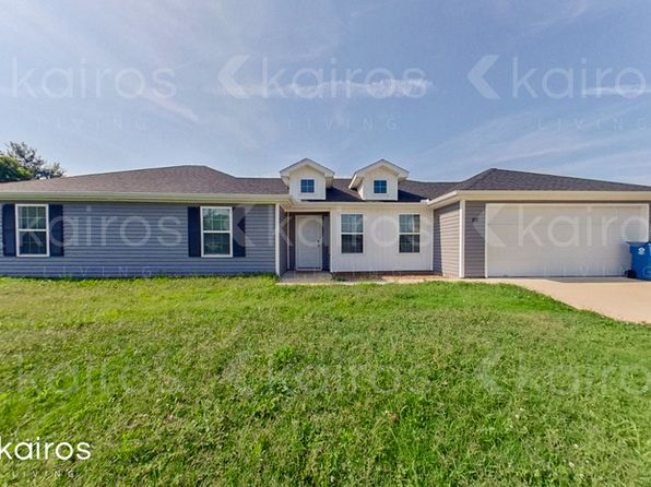202 Fieldstone Cir SW