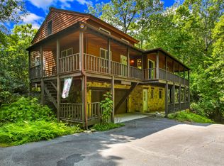 163 Scenic Dr, Hayesville, NC 28904