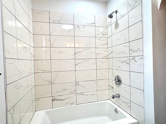 5th image of 67 Paul St #2